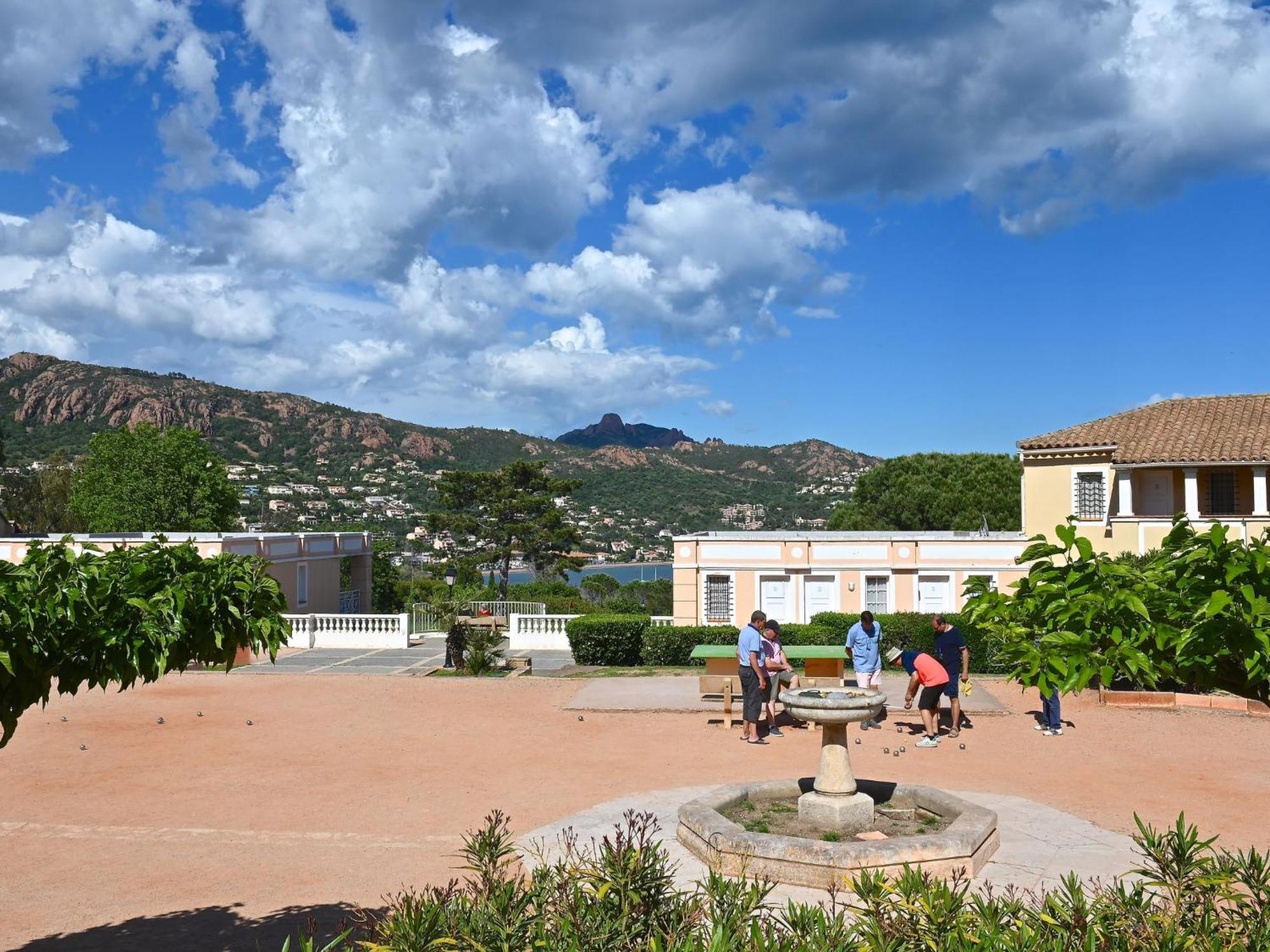 Apartment Village Cap Esterel - L'Esquinade-20 By Interhome Saint-Raphael  Exterior photo